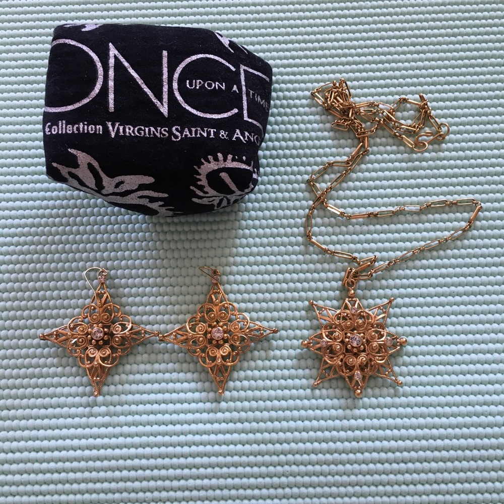 VSA Once Upon a Time Gold Starburst Necklace and Earrings